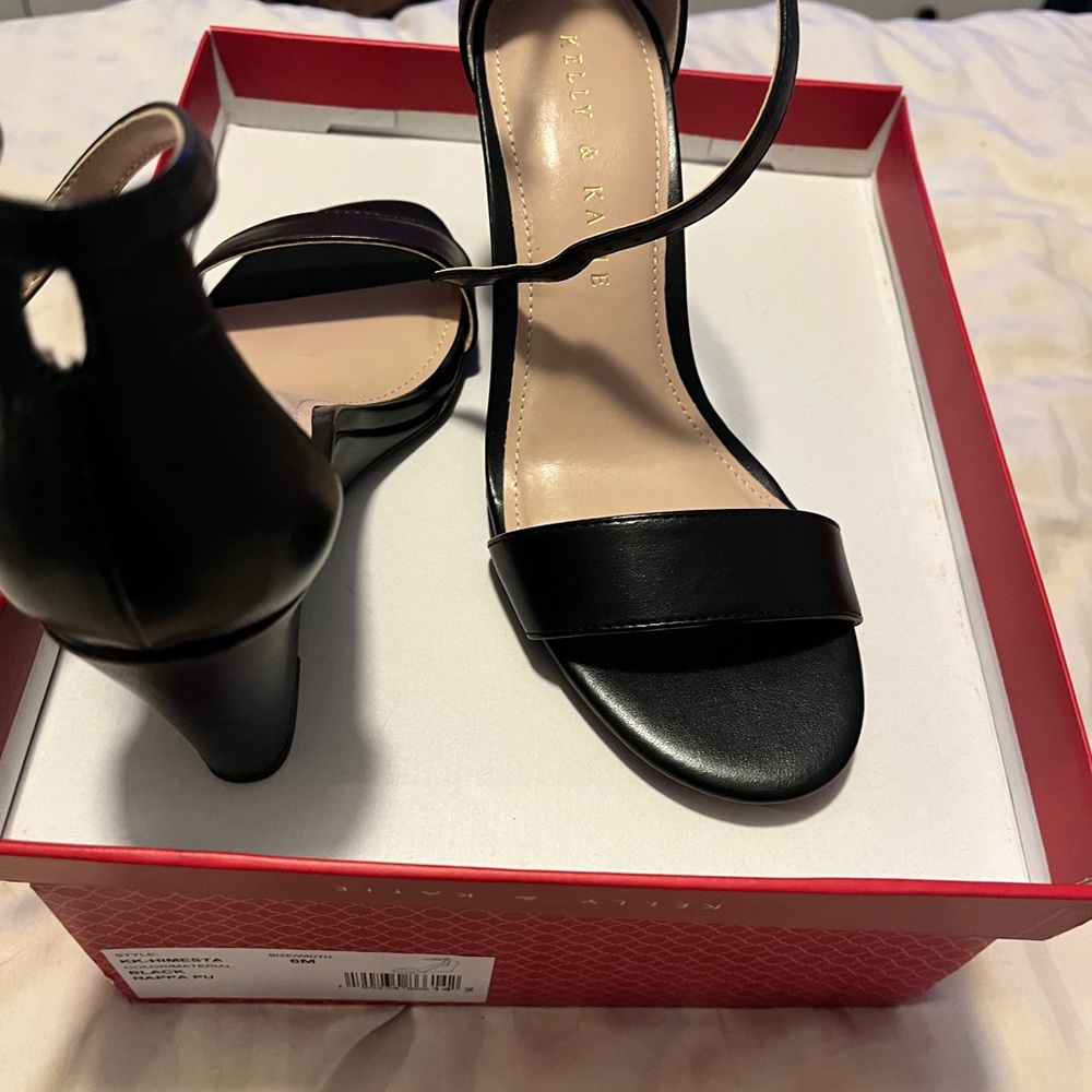 Kelly and Katie heels size 6 never worn